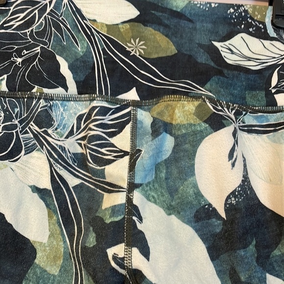 Athleta Chaturanga Tropical Print Leggings Size XXS - Picture 14 of 17